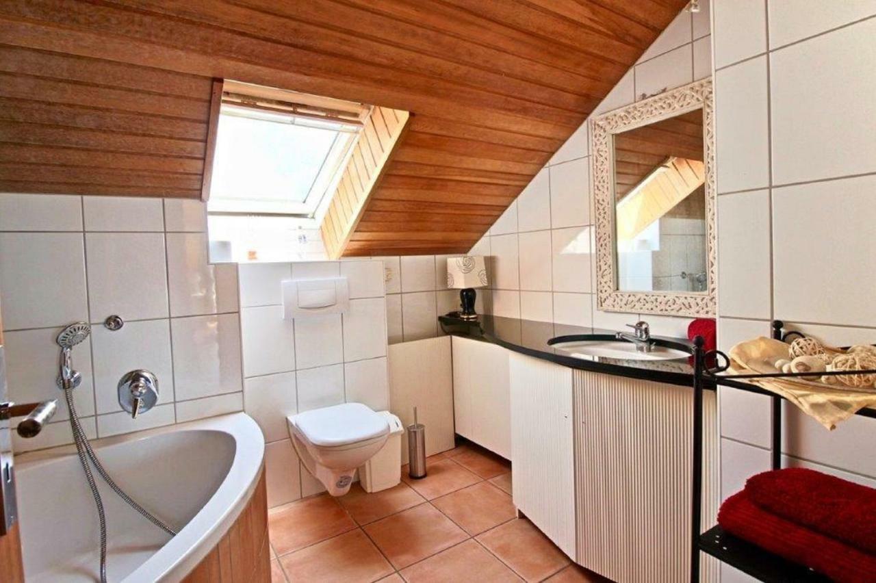Ferienwohnung Mit Seeblick Und Dachterrasse In Ueberlingen エクステリア 写真